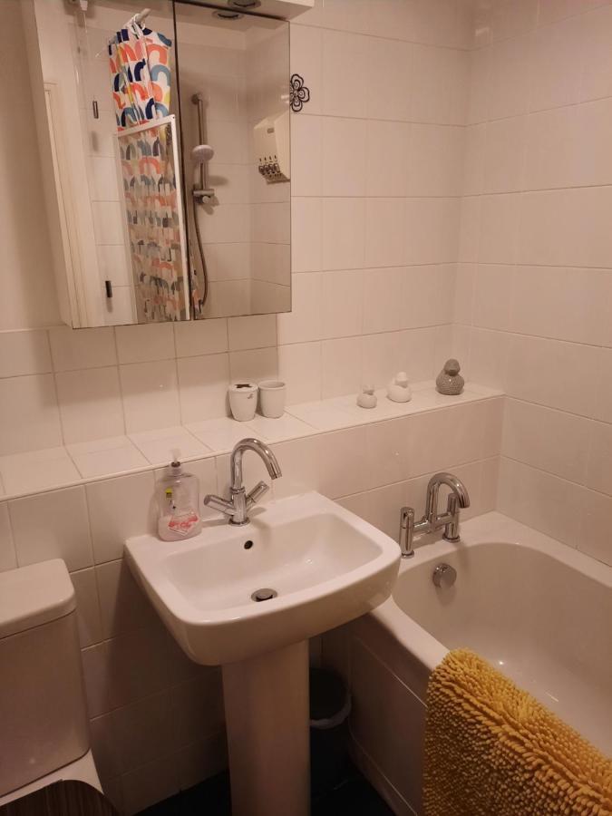 Апартаменти Redmire - 2 Bed 1St Floor Flat Overlooking Green Дарлінгтон Екстер'єр фото